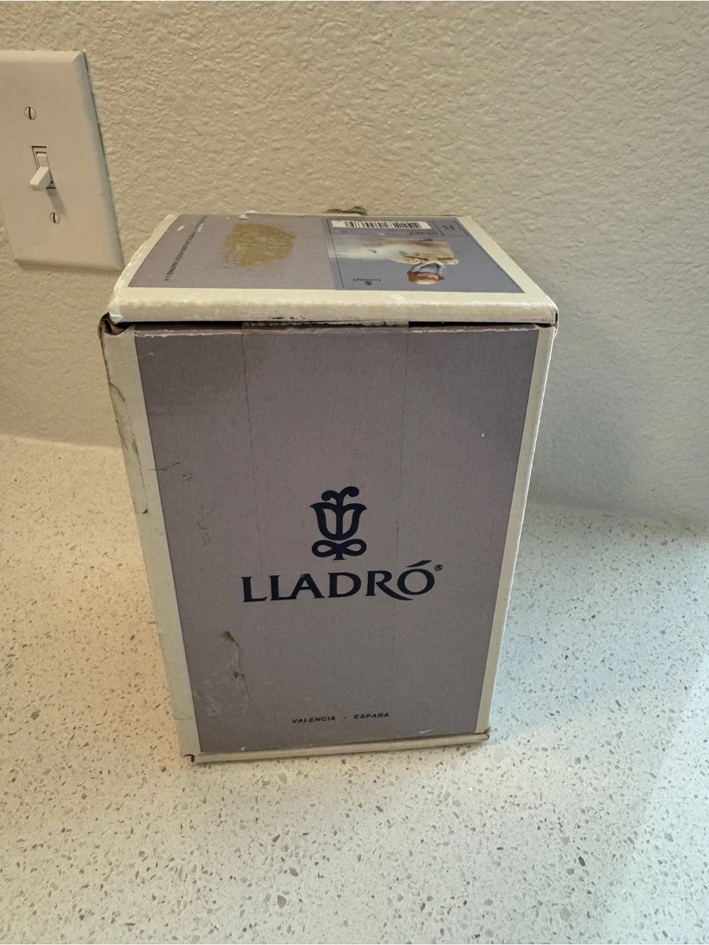LLADRO “May Flower Girl” Girl with Flower Basket Figurine Made in Spain